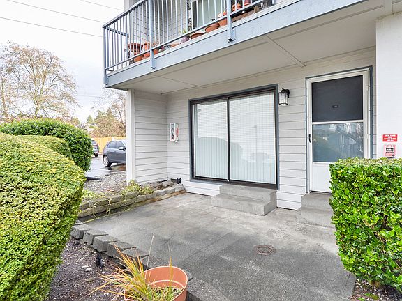 2nd image of 22977 Marine View Dr S #101