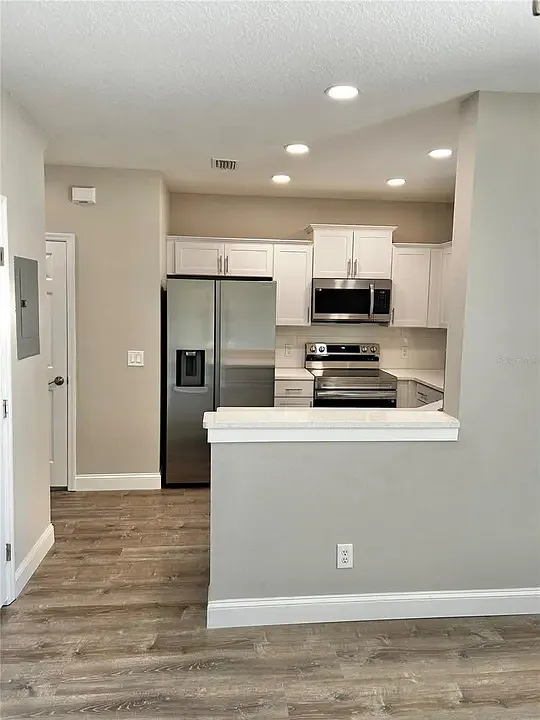 2 bed, 1297 sqft, $1,700 — Photo 2