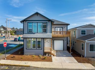 701 NW 1st St, Newport, OR 97365