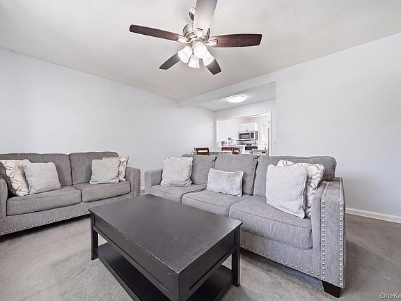 2nd image of 985 Fenwood Drive #3