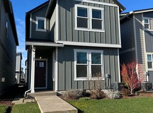 1672 NW Landon St, McMinnville, OR 97128