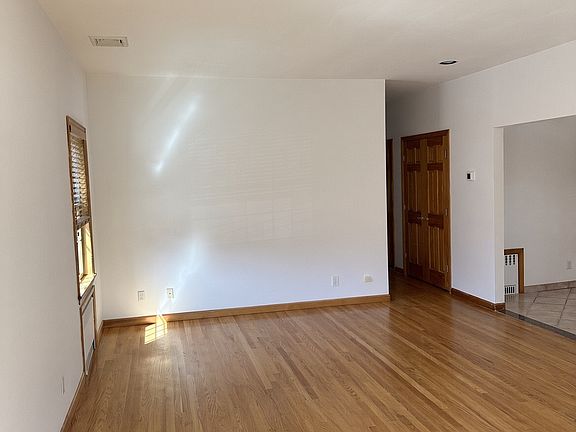 2nd image of 94 New St #2