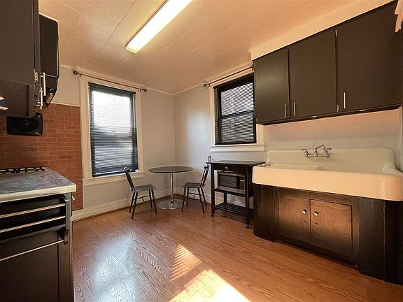 4th image of 78 Tonnelle Ave #2
