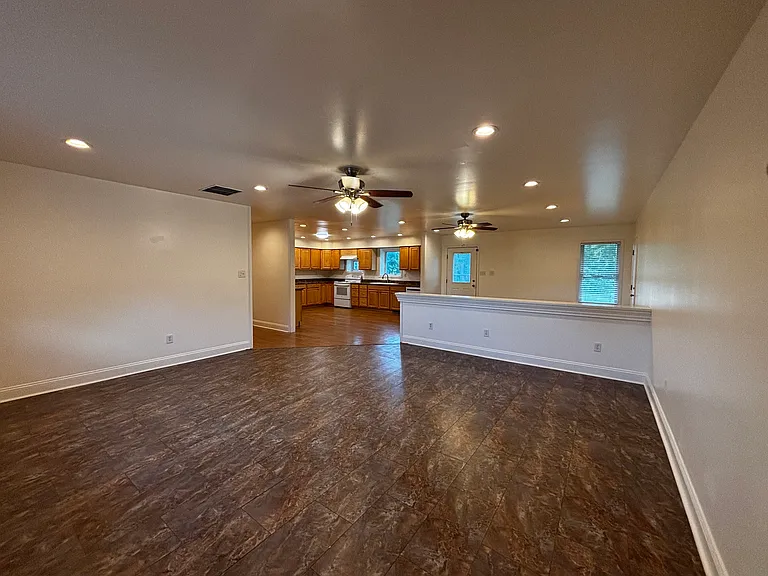 7 Comet Ct — Photo 24