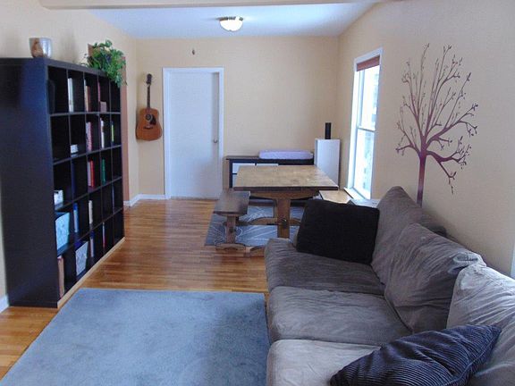 5th image of 302 N High St