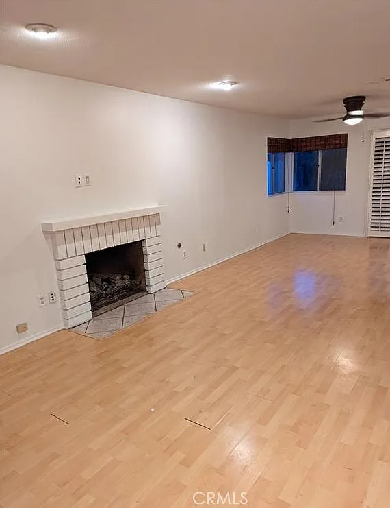 3 bed, 2.5 bath, 1364 sqft, $2,700 — Photo 3