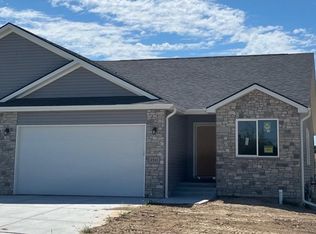 1519 Open Sky Ln, Lincoln, NE 68522