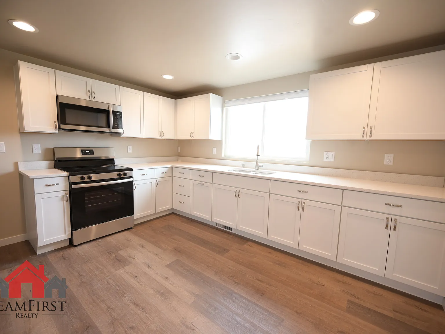 2022 Terry Lane - 1 — Photo 4