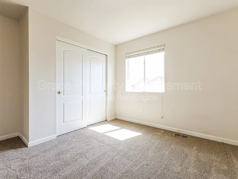 9760 Memphis St — Photo 33