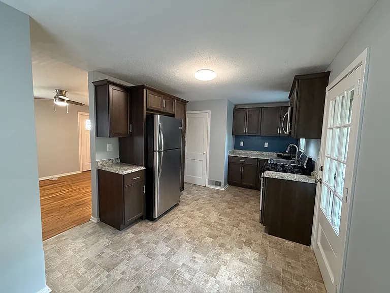 37 Waddell Rd #37 — Photo 7