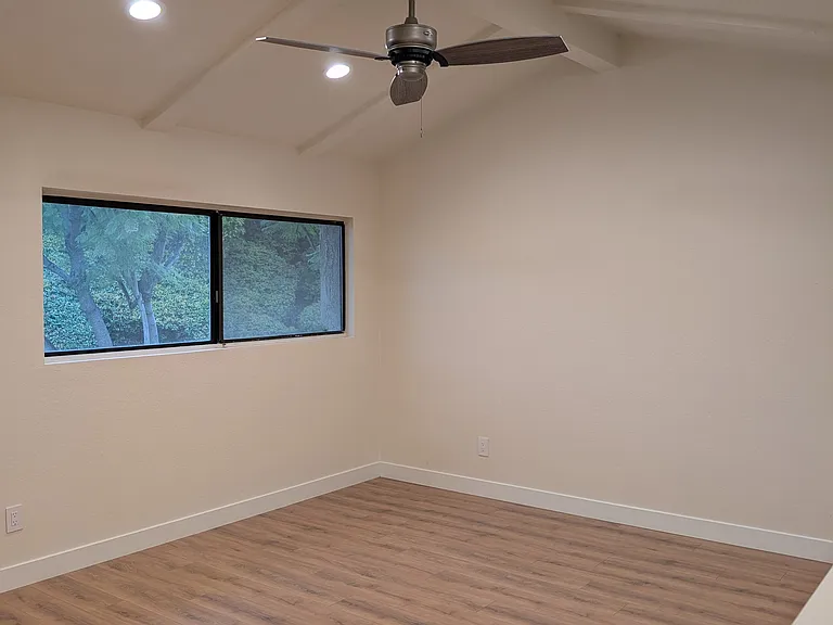 1127 Creekside Dr #249 — Photo 12