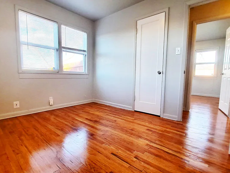 1575 S Quieto Ct — Photo 5