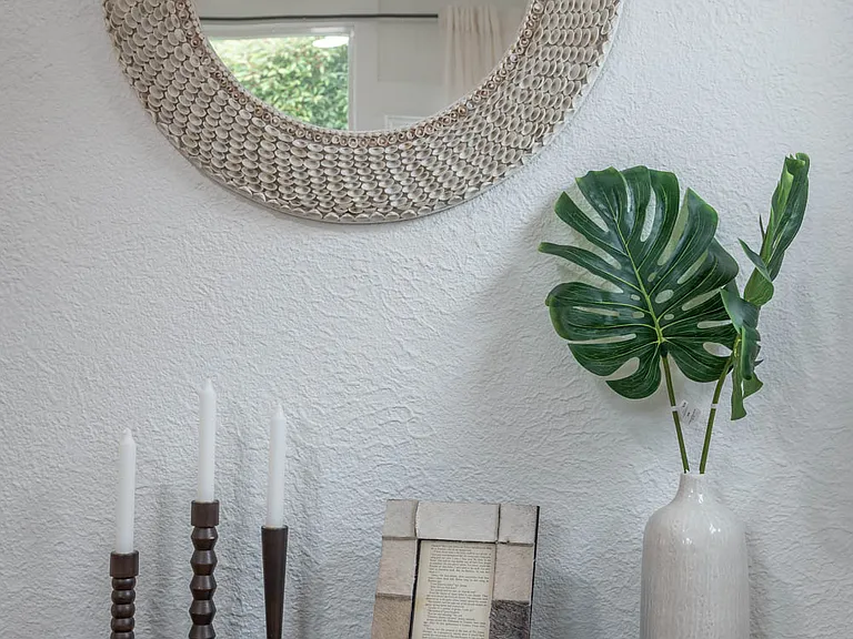 7319 S Hobart Blvd — Photo 44