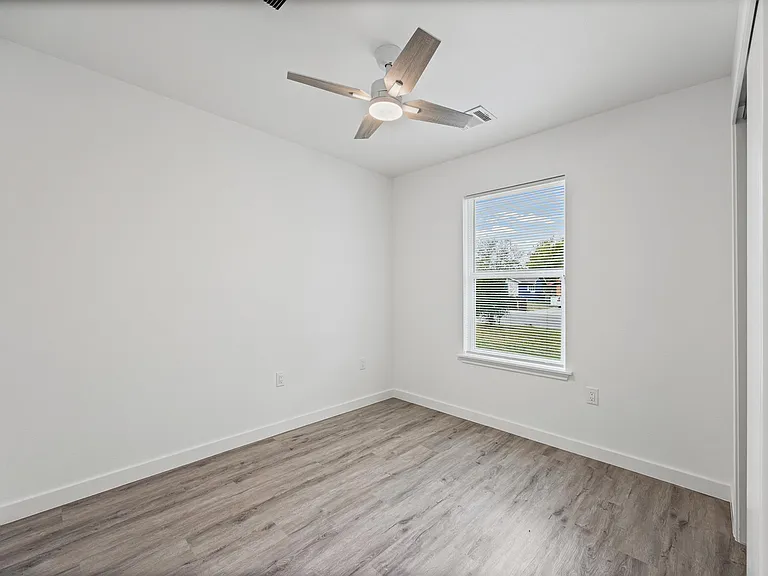 1100 Monte Vista Dr — Photo 14