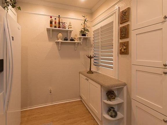 5th image of 14130 Rosemary Ln APT 1301