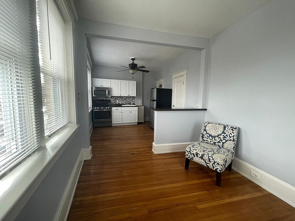 1st image of 141 McClean Ave #2B