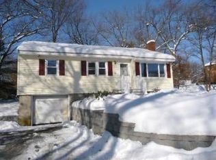 25 Nassau Ave, Wilmington, MA 01887