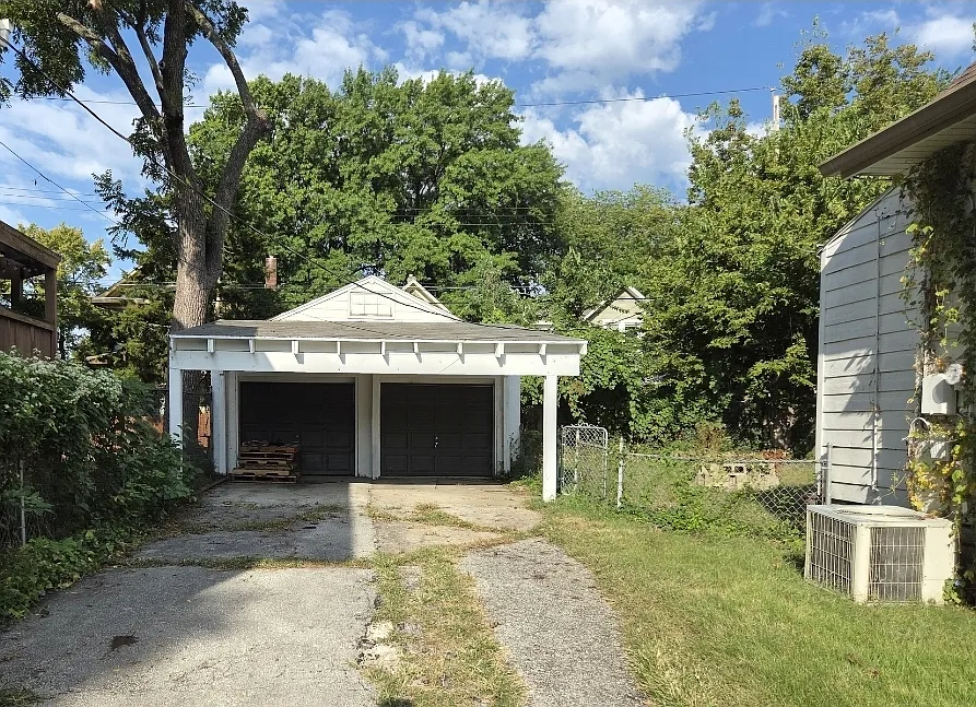 2 bed, 1028 sqft, $4,000 — Photo 3