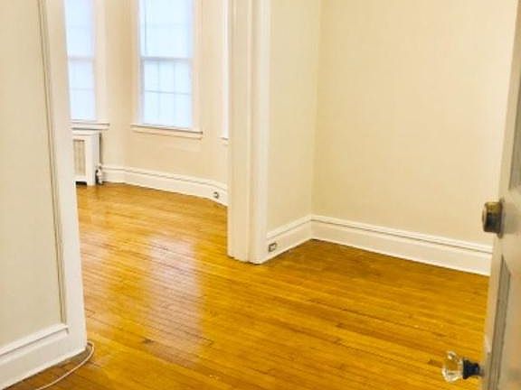 2nd image of 134 Nethermont Ave