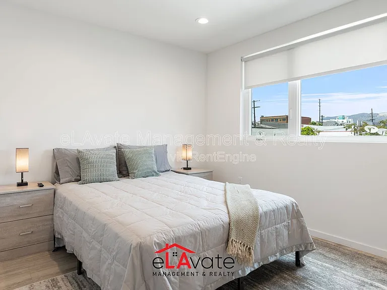 1035 N Serrano Ave #3 — Photo 10