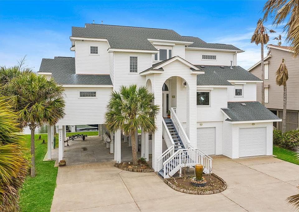 1st image of 13806 Doubloon Ave