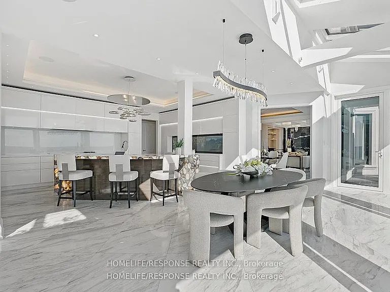 1400 Watersedge Rd — Photo 9