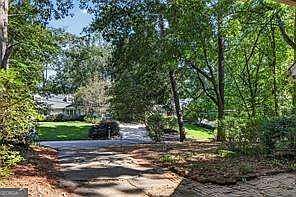 3rd image of 2552 Ridgewood Ter NW