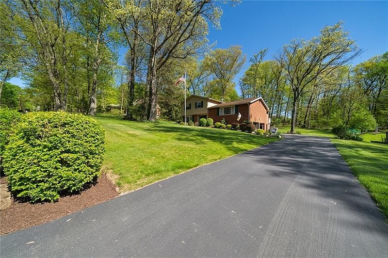212 Robinhood Ln, Canonsburg, PA 15317 Zillow