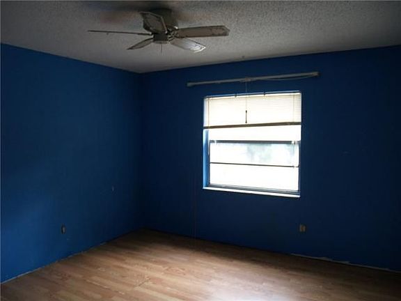 3rd image of 601 Tangerine Dr
