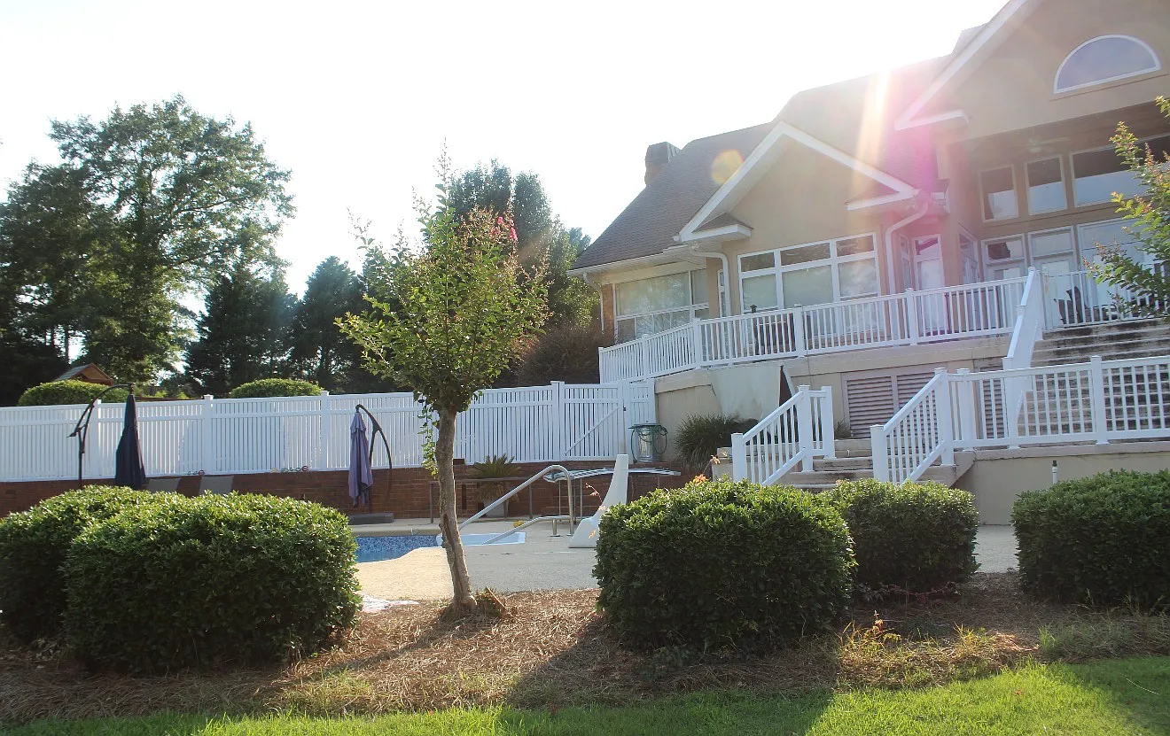 5 bed, 6842 sqft, $6,500 — Photo 4