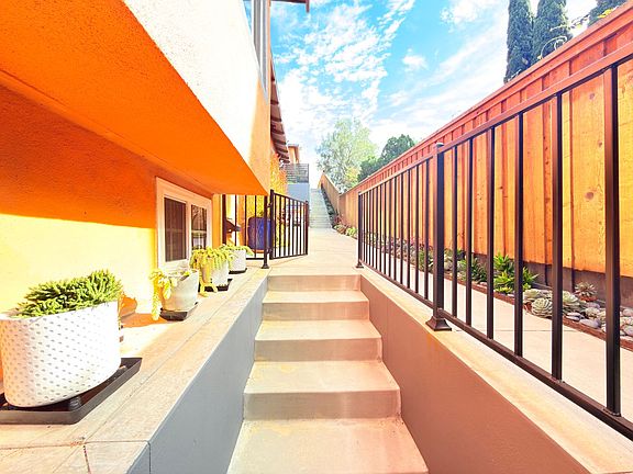 3rd image of 338 Vista Pl #340