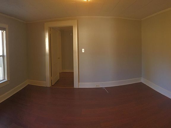 4th image of 513 W Henry St