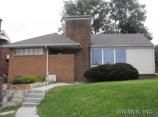 421 E Main St, Salem, IL 62881