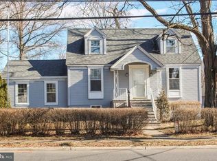 224 W Mill Rd, Maple Shade, NJ 08052