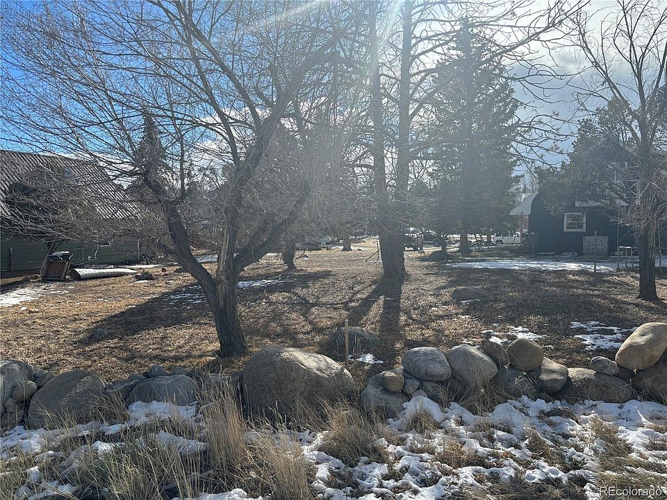 1st image of 405 Crossman Avenue