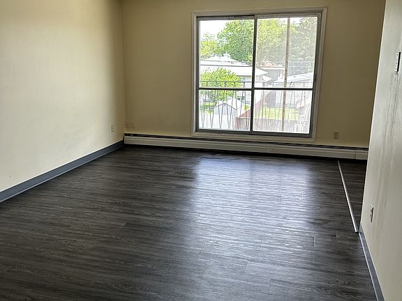 3rd image of 9625 156th St NW #304