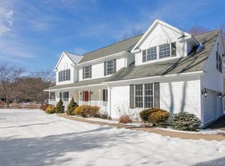 282 Meadow Rd, Farmington, CT 06032