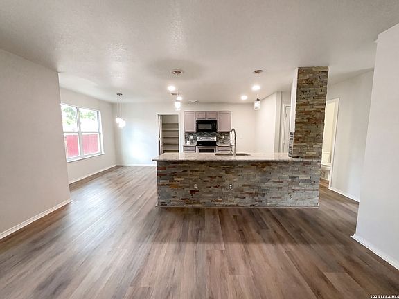 2nd image of 11010 VOLLMER LN