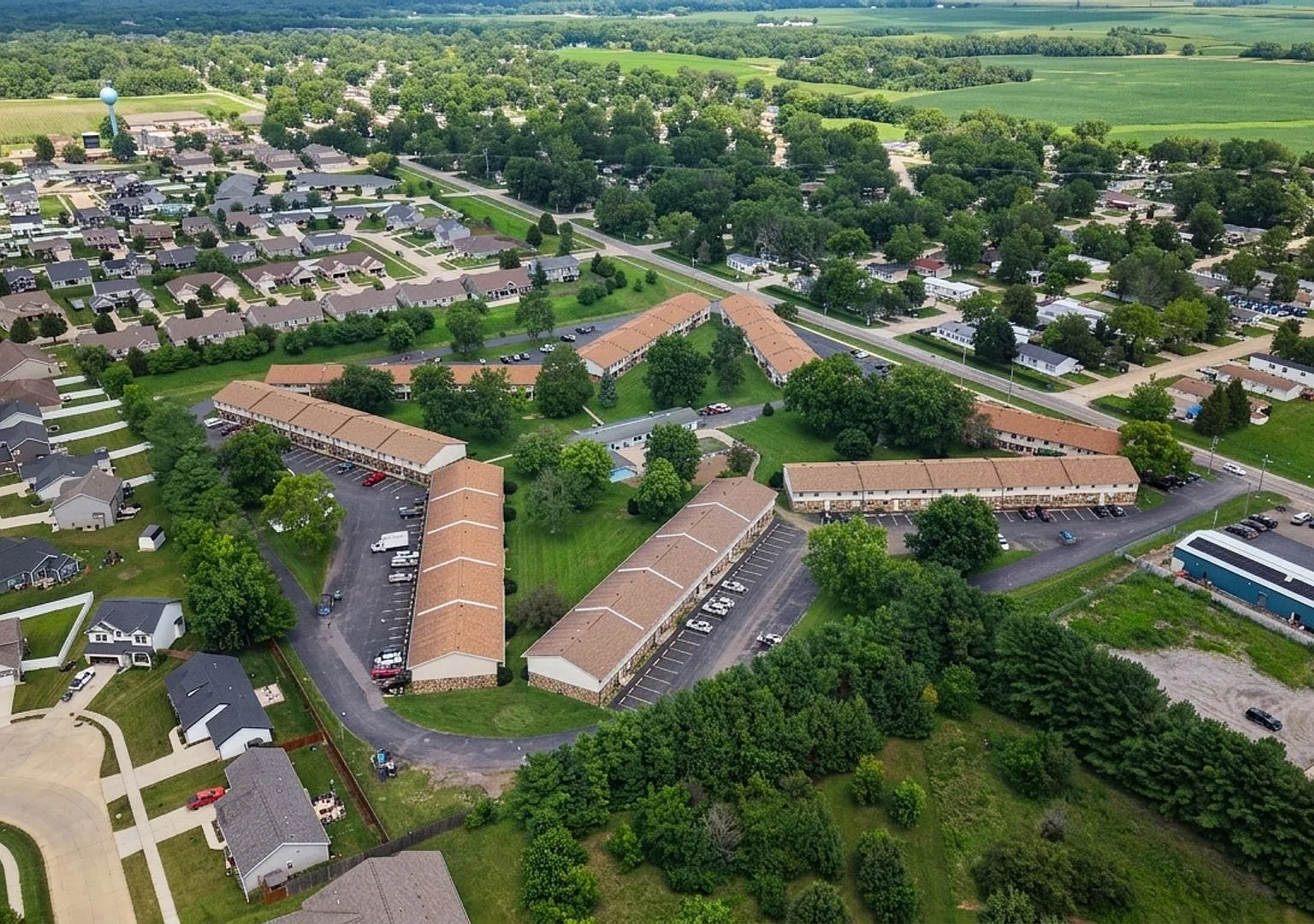 Prairieview Rd 307 North — Photo 1