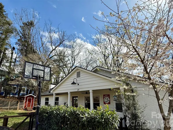24 Dellwood St, Asheville, NC 28806