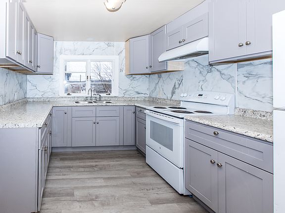 3rd image of 607 E Church St #A