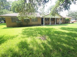 538 Arrowwood Beach Cir, Trinidad, TX 75163
