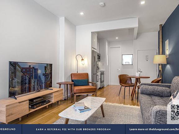 4th image of 137 Thompson St APT 8