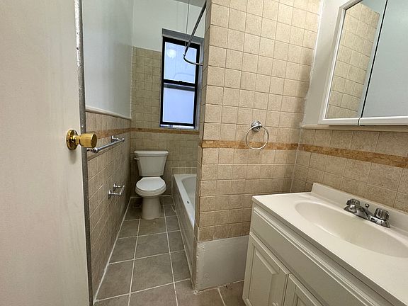 5th image of 408 W 130th St APT 52