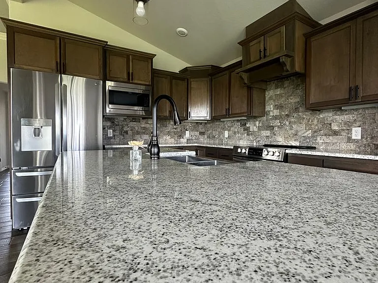 1505 Northridge Dr E — Photo 13