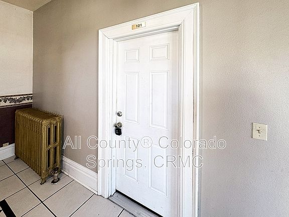 5th image of 815 N Nevada Ave #101