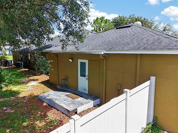 2nd image of 465 Rio Grande Ln