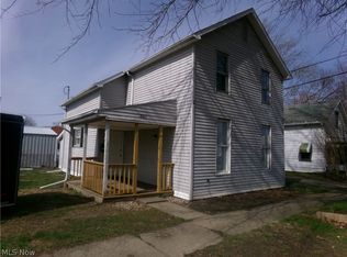 307 N 12th St, Coshocton, OH