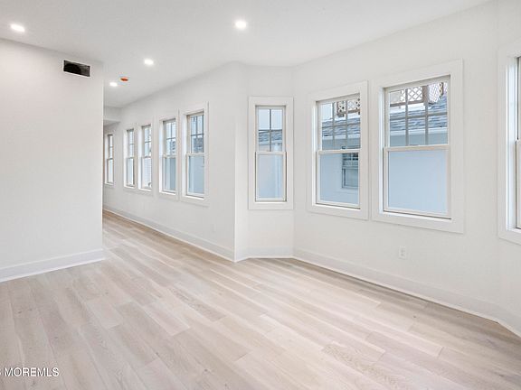 5th image of 205 Edgemont Drive #2