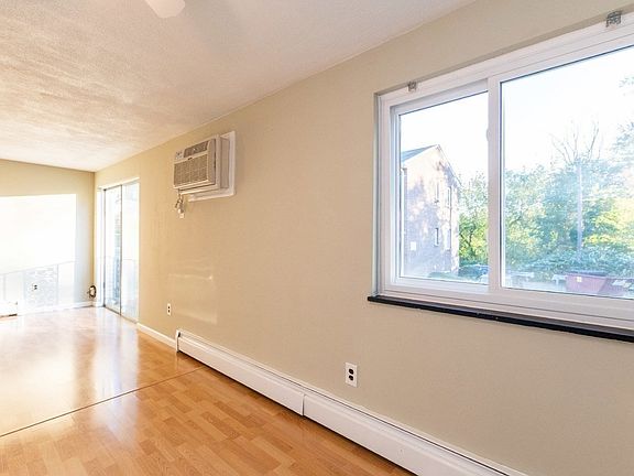 5th image of 180A River St APT 5
